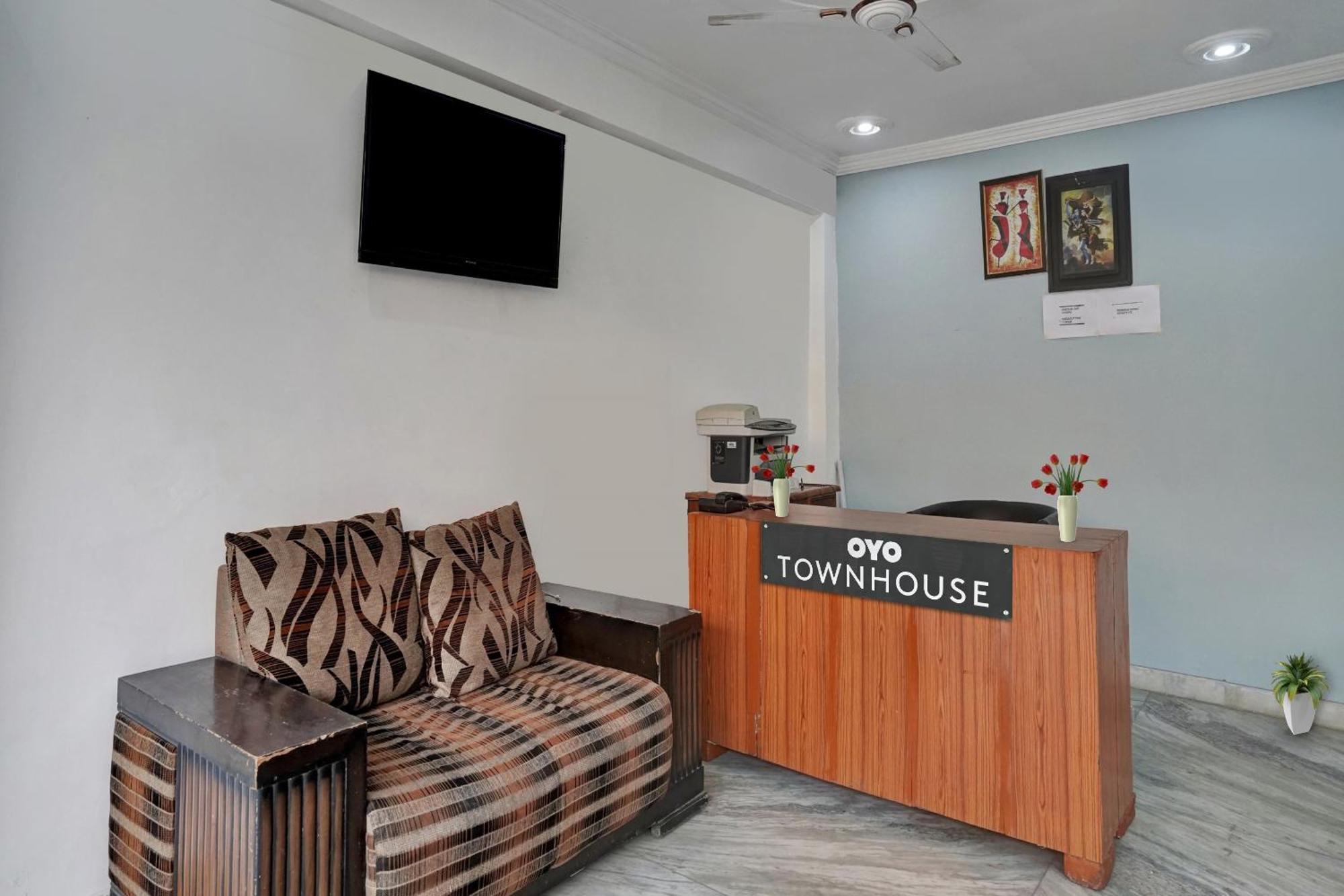 Collection O Samira Residency Near Botanic Garden Of Indian Republic Hotel Noida Eksteriør billede