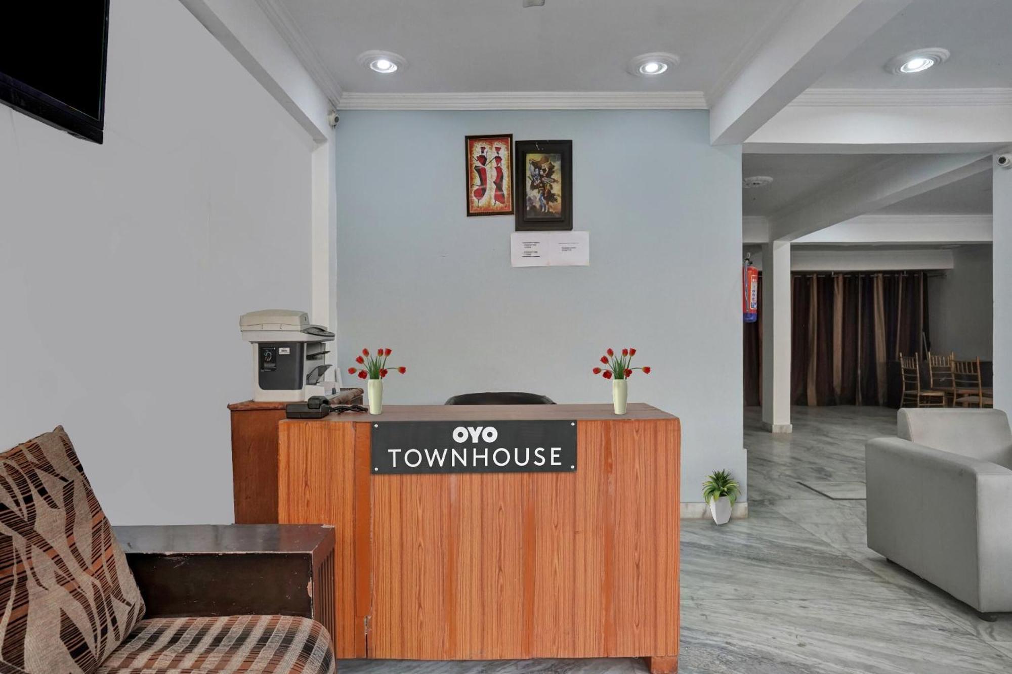 Collection O Samira Residency Near Botanic Garden Of Indian Republic Hotel Noida Eksteriør billede