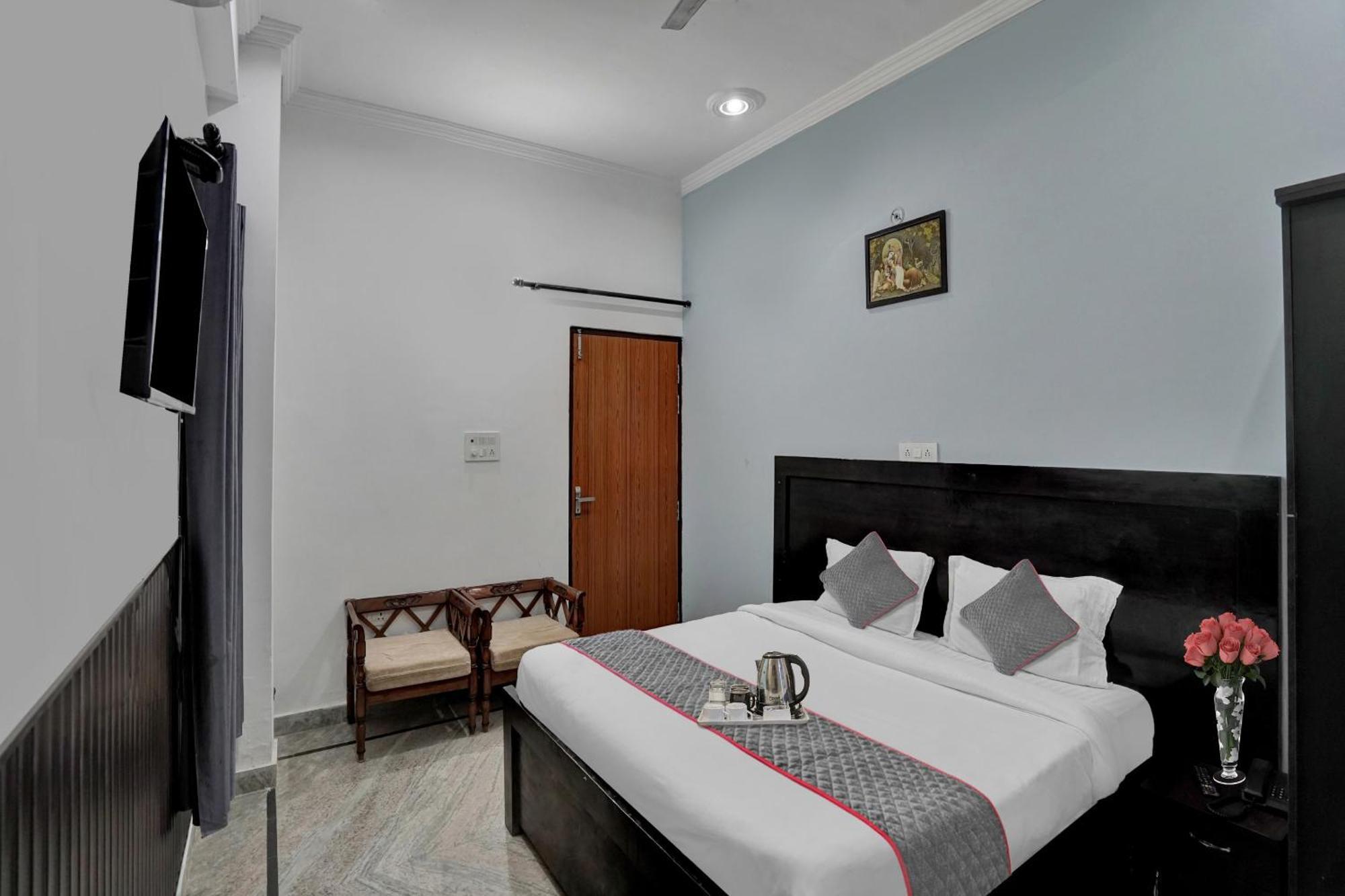 Collection O Samira Residency Near Botanic Garden Of Indian Republic Hotel Noida Eksteriør billede